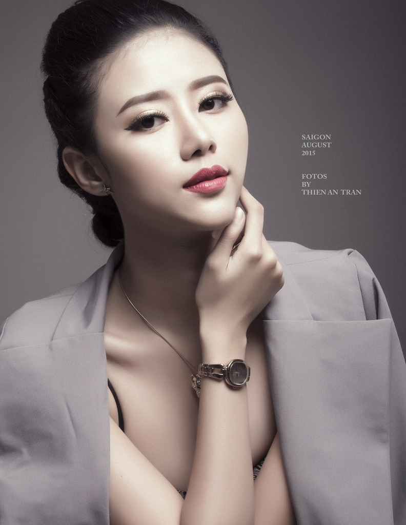 善良的女秘书的目的免费观看